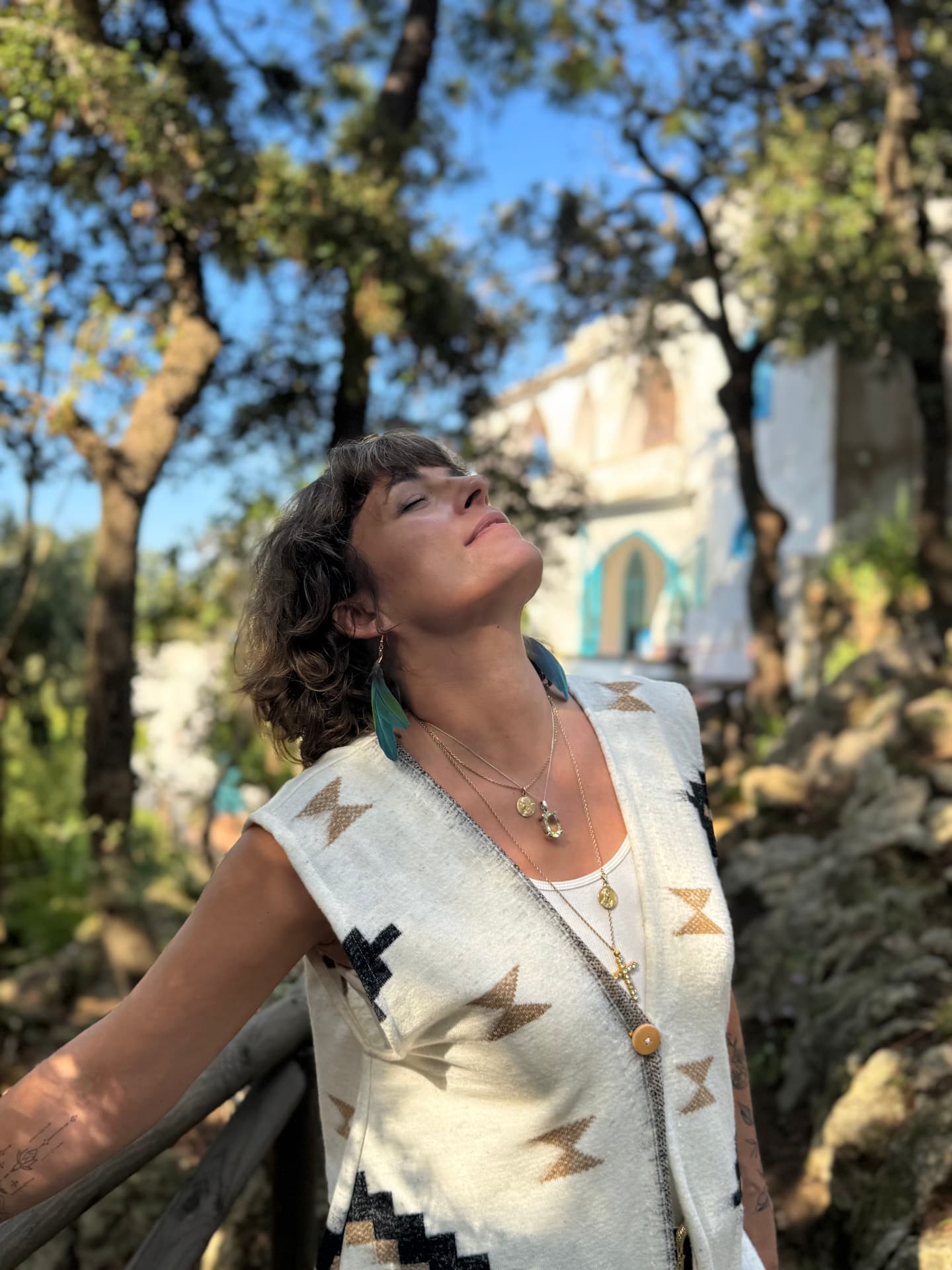Le soleil de Procida à travers les feuillages